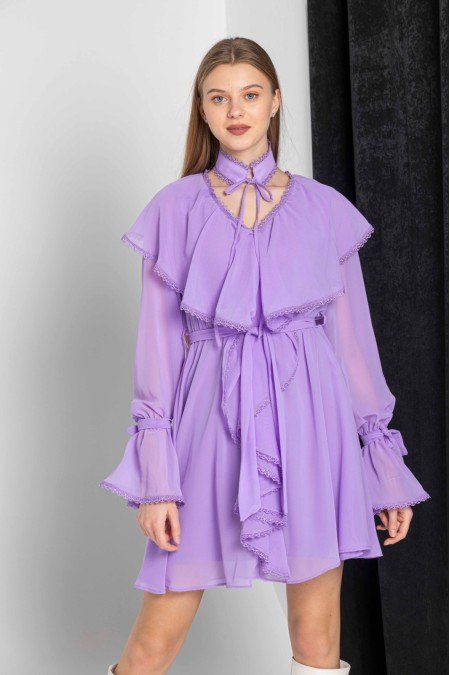 Lila Elbise