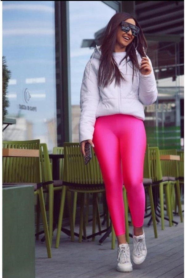 Pembe Tayt Pembe Tayt