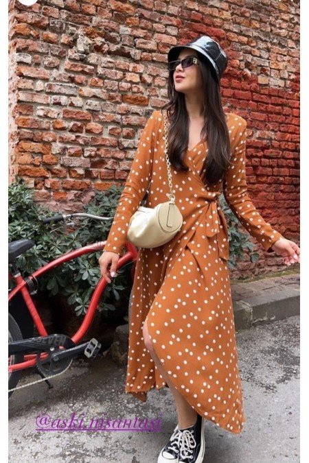 Puantiyeli Elbise Puantiyeli Elbise