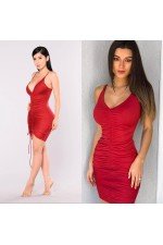 Kırmızı Elbise Kırmızı Elbise