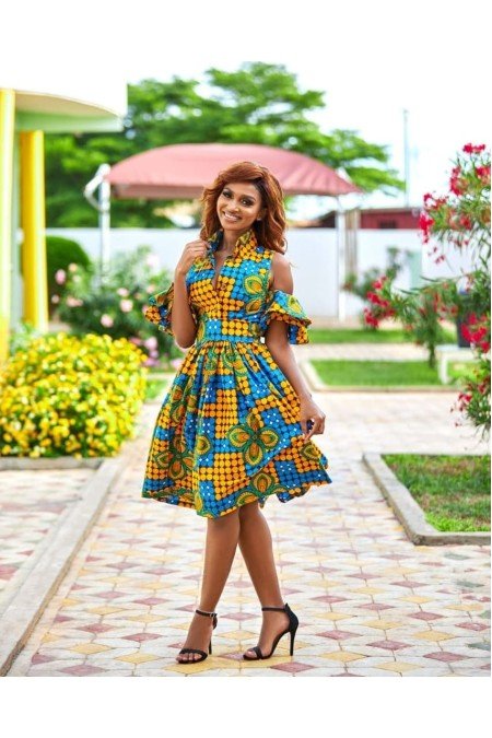 Desenli Elbise Atlas Kumaş Desenli Elbise Atlas Kumaş