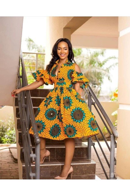 Desenli Elbise Atlas Kumaş Desenli Elbise Atlas Kumaş