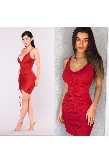 Kırmızı Elbise Kırmızı Elbise