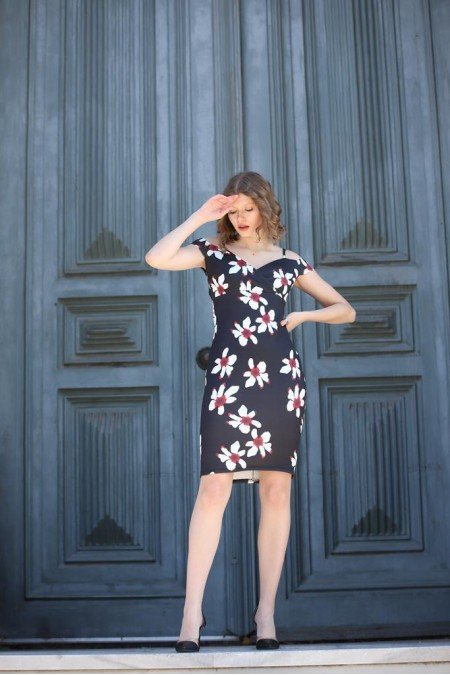 Çiçek Desenli Elbise Dalgıç Kumaş