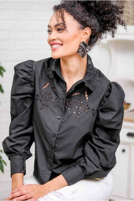 Siyah Gömlek Siyah Gömlek