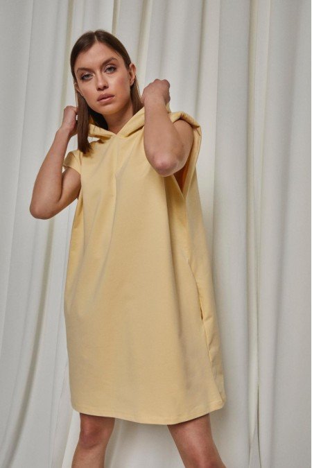 Sarı Elbise Kapşonlu