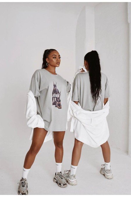 Gri Tshırt Gri Tshırt