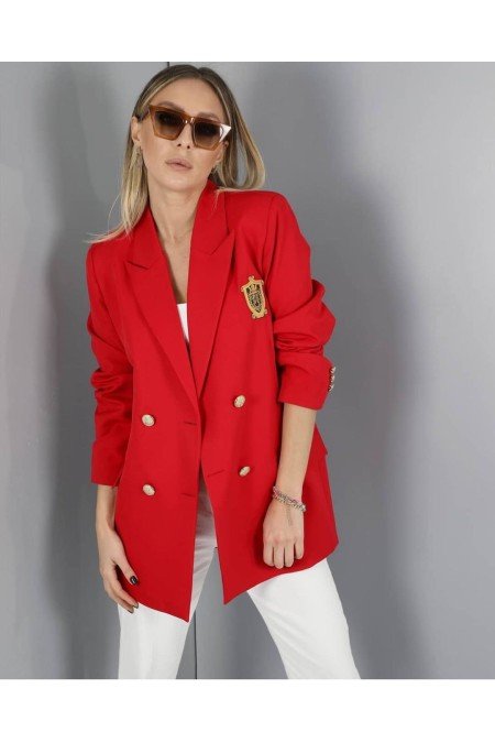 Kırmızı Ceket Kırmızı Ceket