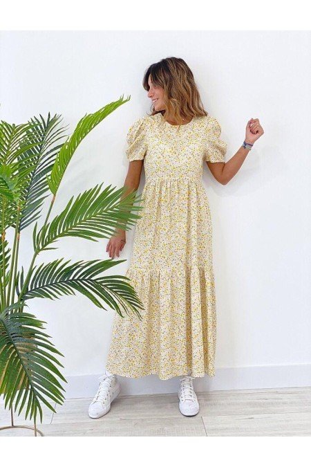 Çiçek Desenli Elbise Çiçek Desenli Elbise