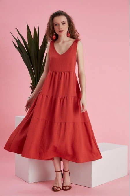 Kırmızı Elbise Kırmızı Elbise