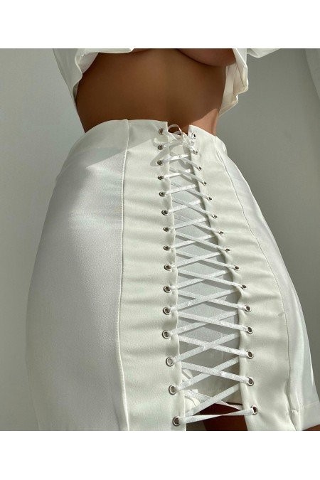 Beyaz Etek Beyaz Etek