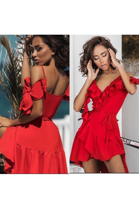 Kırmızı Elbise Kırmızı Elbise