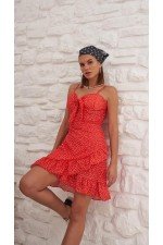 Kırmızı Elbise Kırmızı Elbise