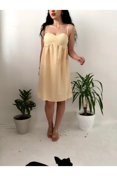 Sarı Elbise Sarı Elbise